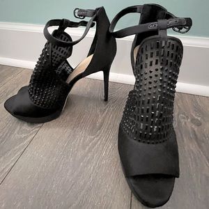 Imagine by Vince Camuto embellished black heels size 10